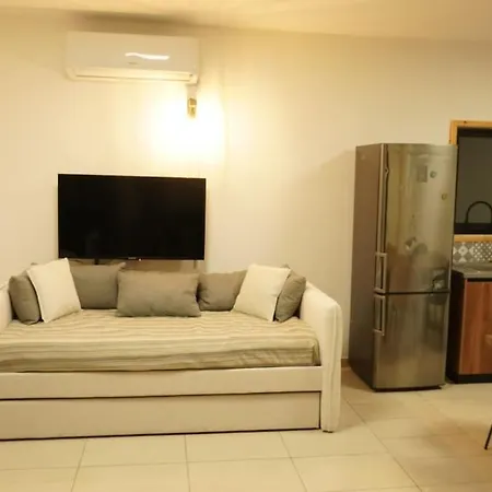 Modern 1-bedroom Ground Floor In Strovolos Lakatamia