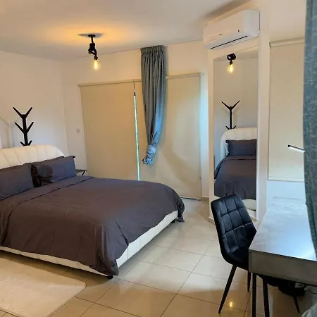 Modern 1-bedroom Ground Floor In Strovolos Apartment Lakatamia