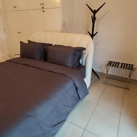 Modern 1-bedroom Ground Floor In Strovolos