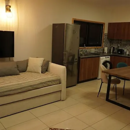 Modern 1-bedroom Ground Floor In Strovolos Apartment