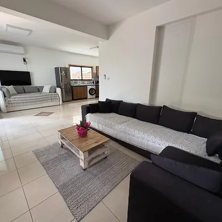 Modern 1-bedroom Ground Floor In Strovolos *
