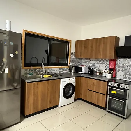 Modern 1-bedroom Ground Floor In Strovolos Apartment Lakatamia
